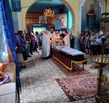 У єпархіях УПЦ відспівали полеглих захисників України