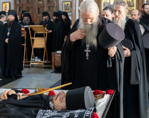 СВЯТОГІРСЬК. У лаврі відбувся чин похорону убієнного монаха Варсонофія