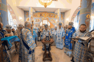КИЇВ. Блаженніший Митрополит Онуфрій освятив храм на честь святих безсрібників Косьми і Даміана