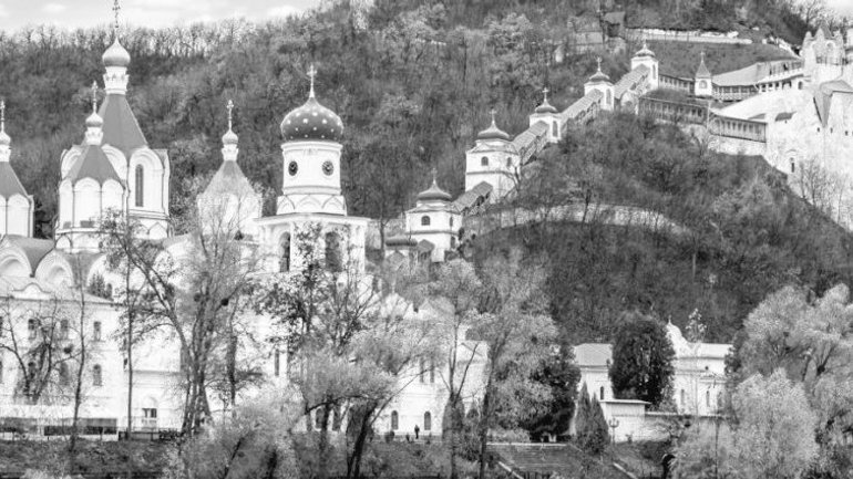 Напад на Святогірську лавру УПЦ МП: є загиблий і поранені