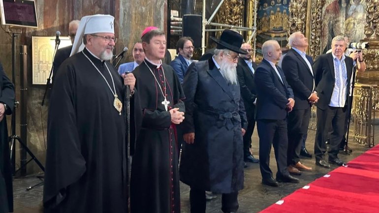 Молитва за Україну: у Софії Київській пройшов екуменічний молебень у День Незалежності