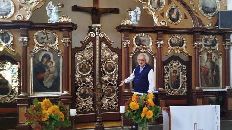 У селі Сороки обговорили порятунок унікального іконостасу пензля Осипа Куриласа