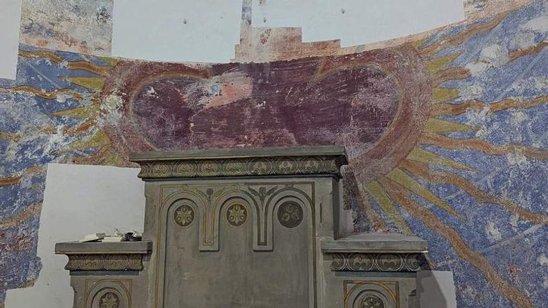 У львівській церкві, яка раніше була складом, відкрили історичну каплицю