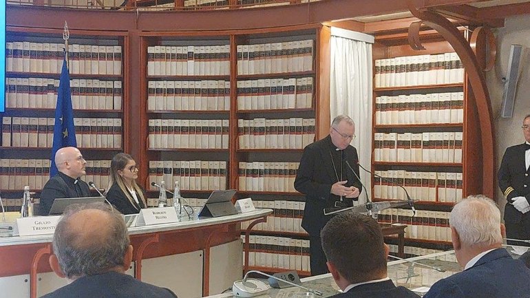 Кардинал Паролін про війну в Україні: Дипломатія Ватикану ще не дала плодів