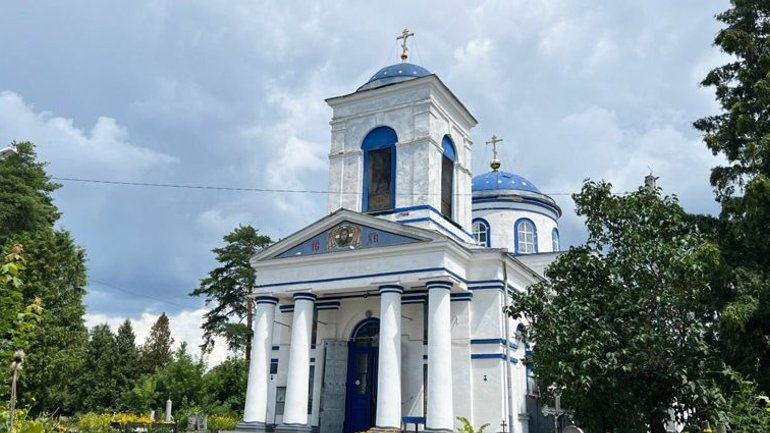 Російський авіаудар знову пошкодив Петропавлівську церкву УПЦ МП у Сумах