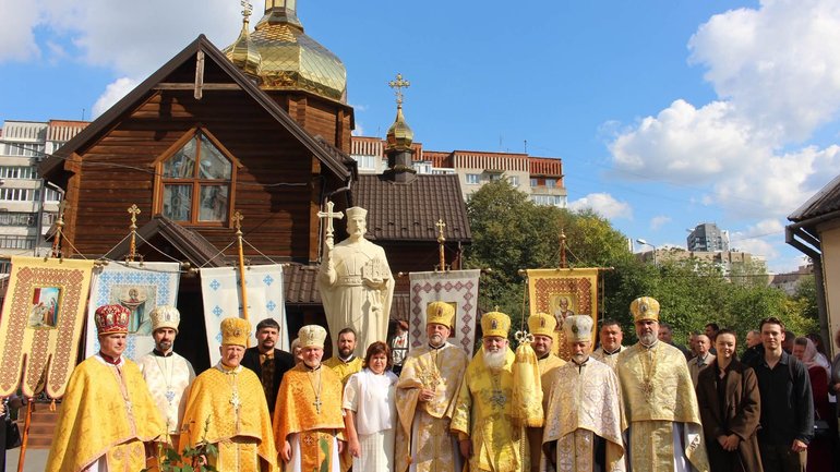 У Львові освятили першу у місті фігуру князя Володимира Великого