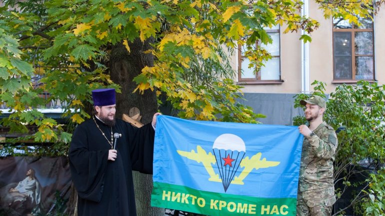 У петербурзькому храмі РПЦ провели турнір зі складання автоматів