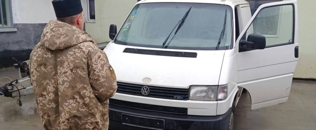 Автомобіль для ЗСУ від парафій УПЦ у Німеччині: допомога українським захисникам