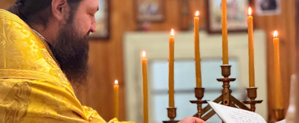 У Сваляві єпископ Іларій освятив новий престол Михайлівського храму