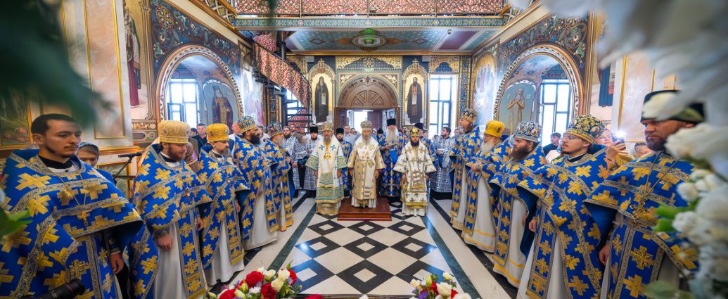 У Неділю 13-ту після Пʼятидесятниці Предстоятель звершив літургію у Києво-Печерській Лаврі