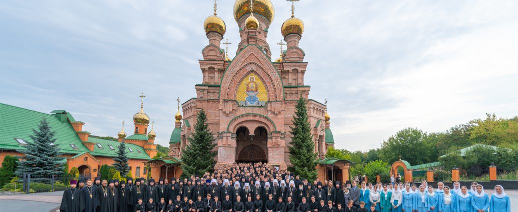 У Голосіївському монастирі відбулася Літургія та молебень на початок навчального року під проводом Предстоятеля