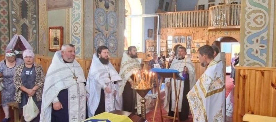 В єпархіях УПЦ попрощалися з полеглими на фронті захисниками України