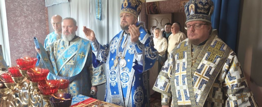 У Київській області Покровська громада зустріла престольне свято у тимчасовому приміщенні