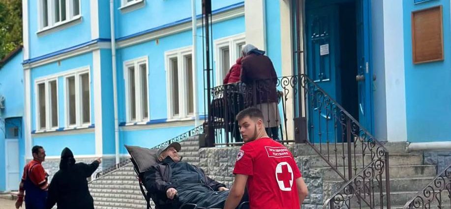 Одеський Архангело-Михайлівський монастир став прихистком для переселенців із Краматорська