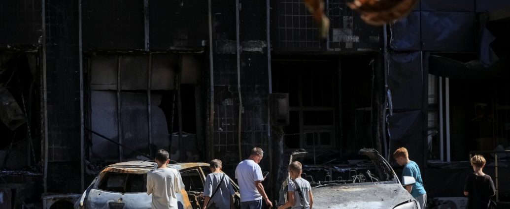 Одеська єпархія пропонує підтримку мешканцям, які постраждали від ворожого обстрілу