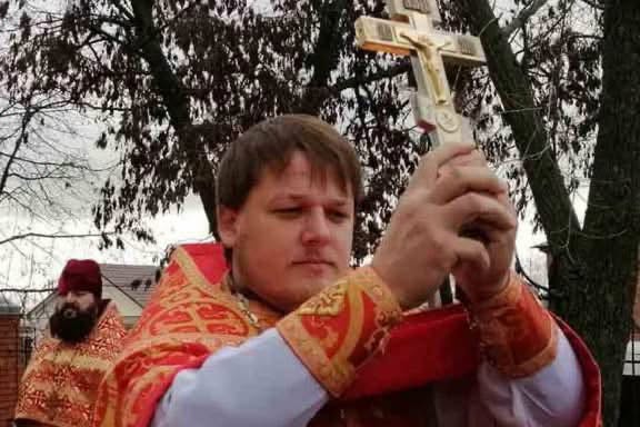 Сумський священник УПЦ зазнав тяжких поранень під час авіаудару РФ